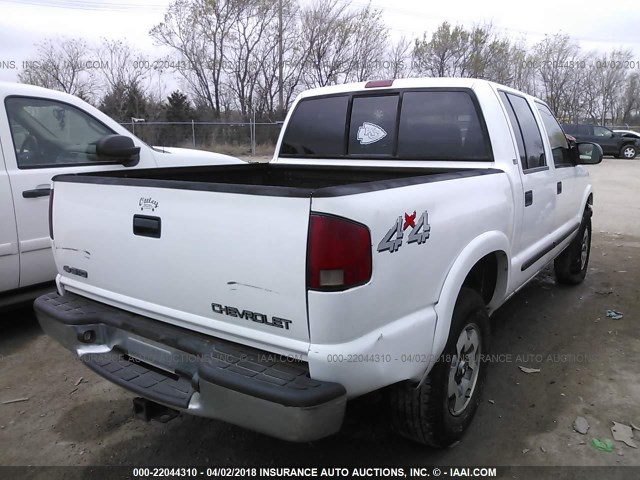 1GCDT13W52K146271 - 2002 CHEVROLET S TRUCK S10 WHITE photo 4