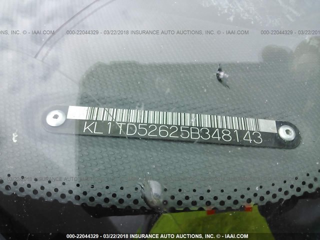 KL1TD52625B348143 - 2005 CHEVROLET AVEO LS BLACK photo 9