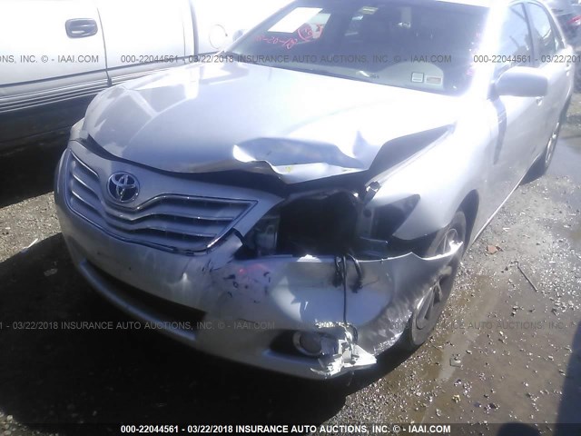 4T4BF3EK0BR180094 - 2011 TOYOTA CAMRY SE/LE/XLE ვერცხლისფერი ფოტო 6