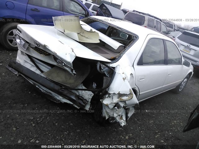 4T1BG22K9XU891922 - 1999 TOYOTA CAMRY CE/LE/XLE 白色 照片 4