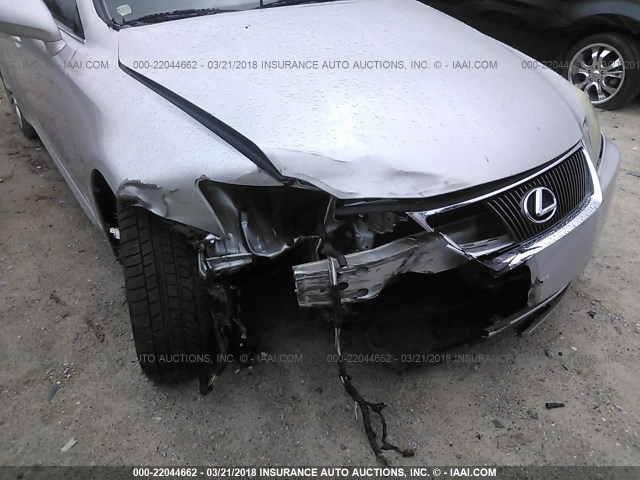 JTHCK262472012564 - 2007 LEXUS IS 250 SILVER photo 6