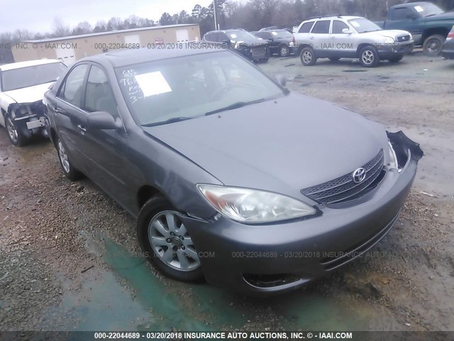 4T1BF32K84U589686 - 2004 TOYOTA CAMRY LE/XLE/SE ნაცრისფერი ფოტო 1