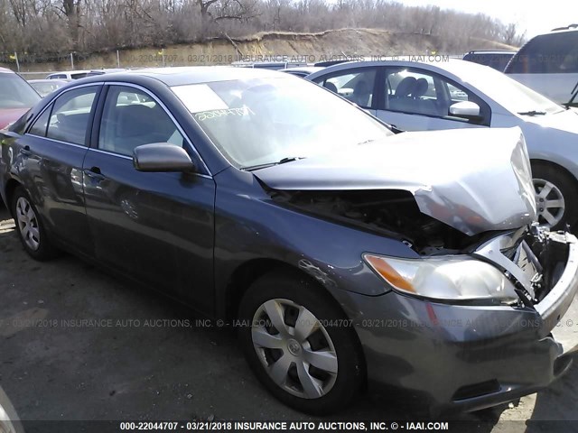 4T4BE46K49R085409 - 2009 TOYOTA CAMRY SE/LE/XLE GRAY photo 1