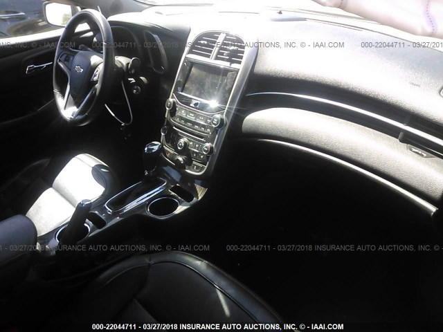 1G11H5SL3EF229738 - 2014 CHEVROLET MALIBU LTZ 银色 照片 5