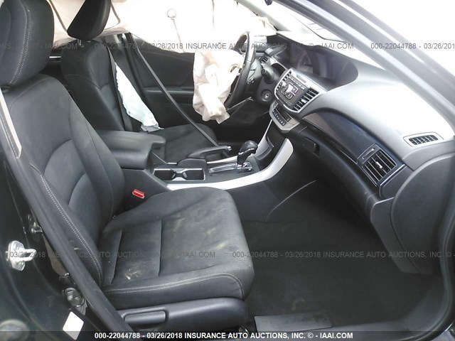 1HGCR2F57DA199552 - 2013 HONDA ACCORD SPORT 黑色 照片 5