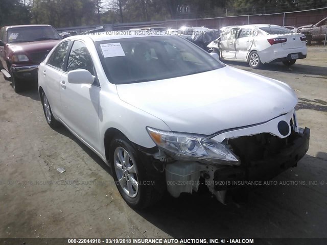 4T4BF3EK2BR210017 - 2011 TOYOTA CAMRY SE/LE/XLE WHITE photo 1