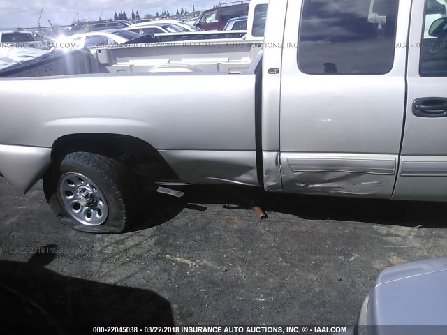 1GCEC19V87Z130079 - 2007 CHEVROLET SILVERADO C1500 CLASSIC GOLD photo 6