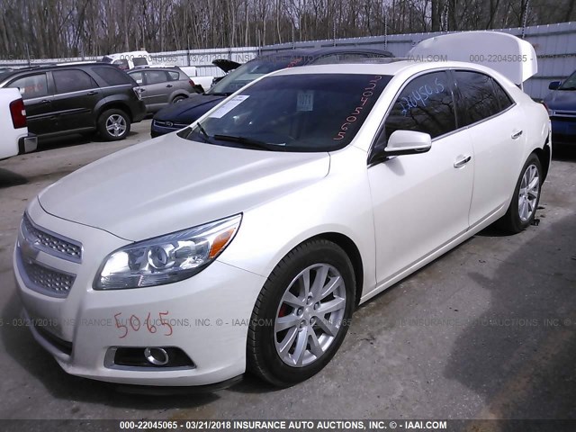 1G11H5SAXDF190238 - 2013 CHEVROLET MALIBU LTZ 白色 照片 2