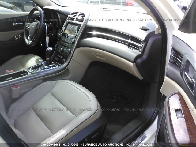 1G11H5SAXDF190238 - 2013 CHEVROLET MALIBU LTZ 白色 照片 5
