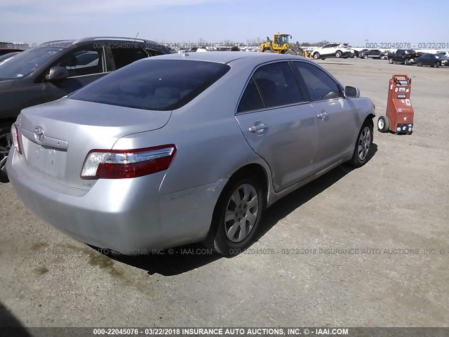 4T4BF3EK9AR063435 - 2010 TOYOTA CAMRY SE/LE/XLE SILVER photo 4