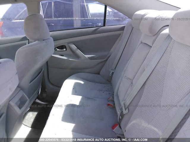 4T4BF3EK9AR063435 - 2010 TOYOTA CAMRY SE/LE/XLE SILVER photo 8
