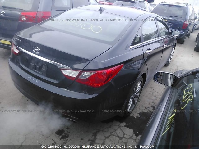 5NPEC4AC8DH686553 - 2013 HYUNDAI SONATA SE/LIMITED BLACK photo 4