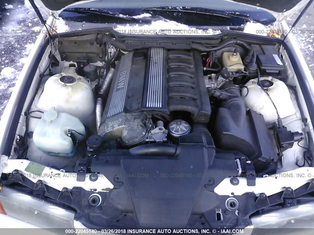 WBACB4323SFM04628 - 1995 BMW 325 I AUTOMATIC WHITE photo 10