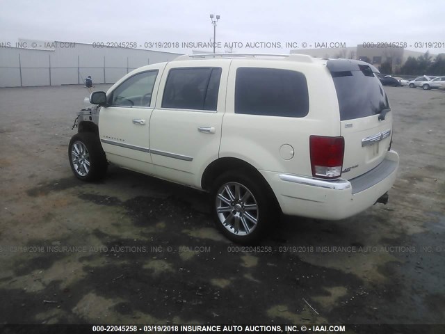 1A8HW58287F571899 - 2007 CHRYSLER ASPEN LIMITED CREAM photo 3