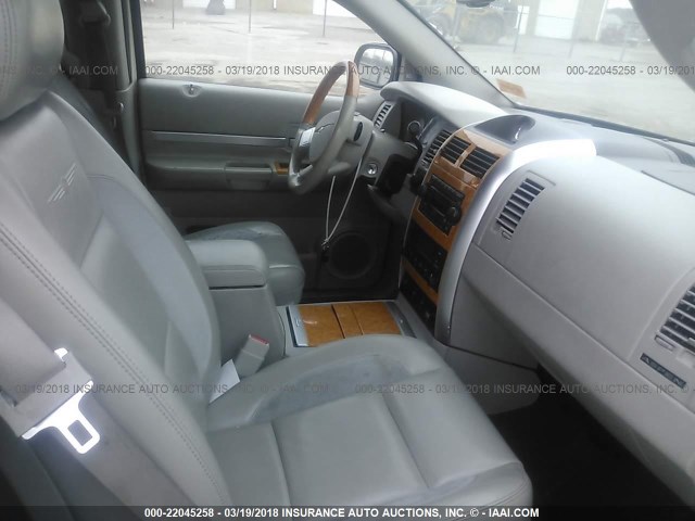 1A8HW58287F571899 - 2007 CHRYSLER ASPEN LIMITED CREAM photo 5