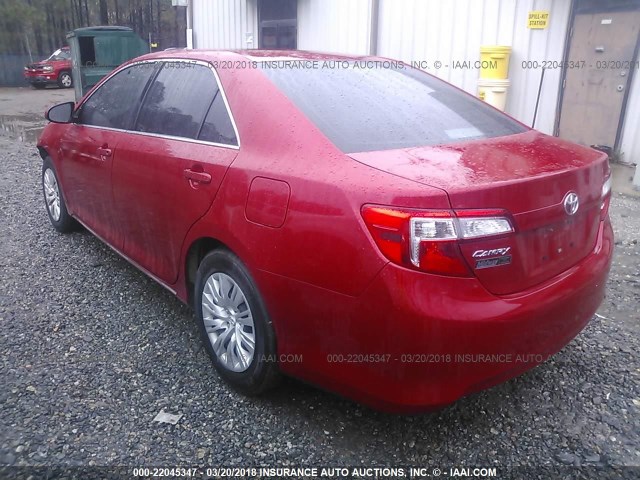 4T4BF1FK2ER396214 - 2014 TOYOTA CAMRY L/SE/LE/XLE 红色 照片 3