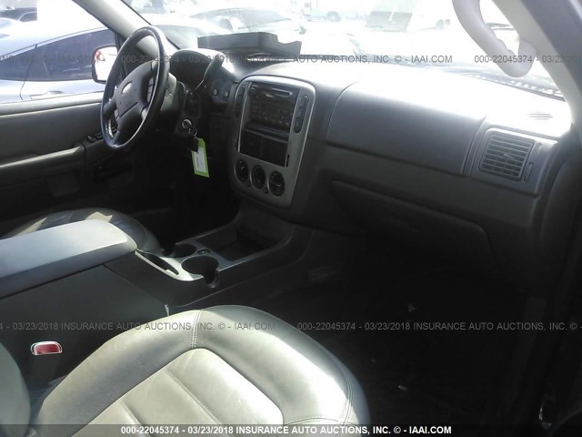 1FMZU73E15ZA03323 - 2005 FORD EXPLORER XLT/XLT SPORT/NBX BLACK photo 5