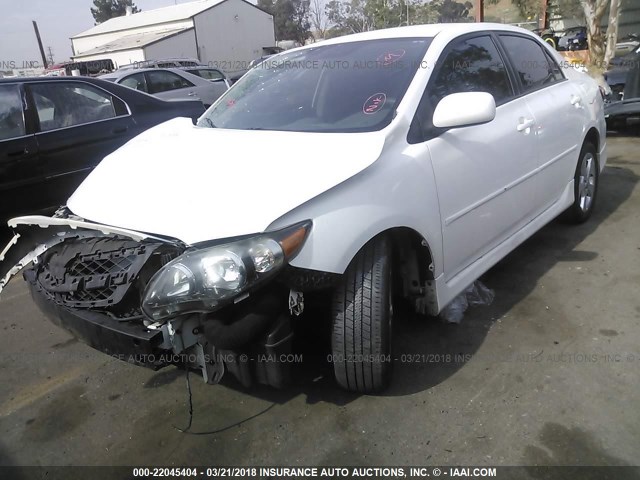 2T1BU4EE2CC756268 - 2012 TOYOTA COROLLA S/LE WHITE photo 2