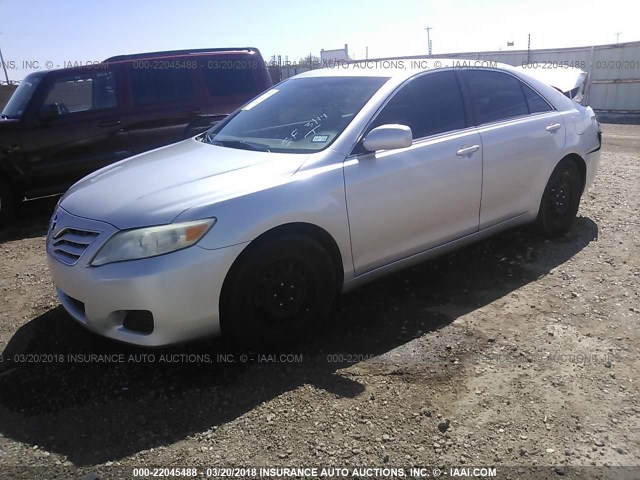 4T4BF3EK8BR127224 - 2011 TOYOTA CAMRY SE/LE/XLE 银色 照片 2