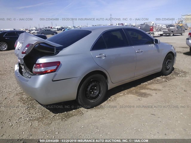 4T4BF3EK8BR127224 - 2011 TOYOTA CAMRY SE/LE/XLE 银色 照片 4