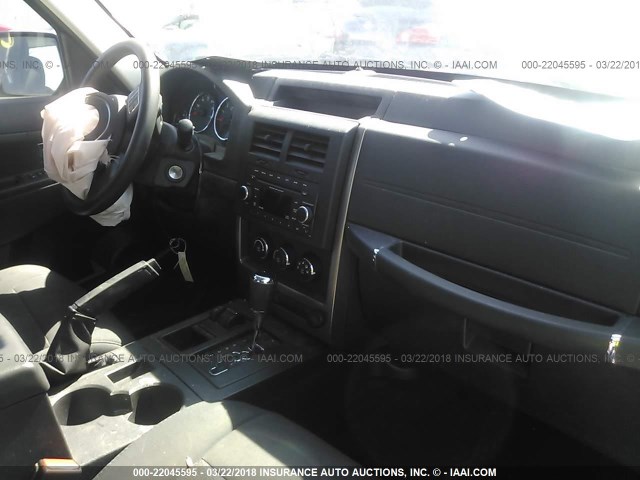 1C4PJMAK5CW187157 - 2012 JEEP LIBERTY SPORT Qırmızı foto 5