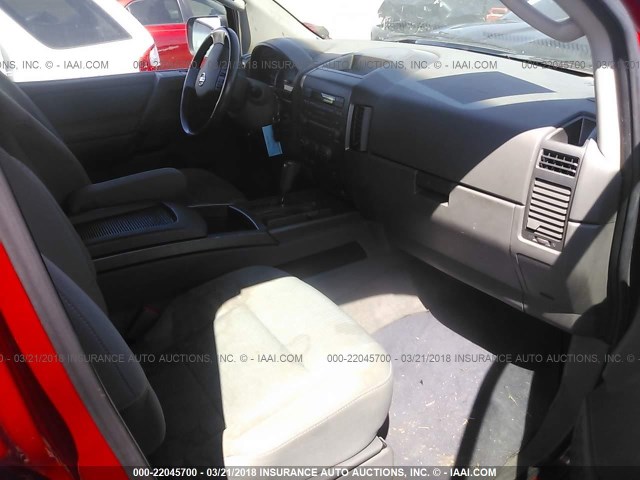 1N6BA06A37N245200 - 2007 NISSAN TITAN XE/SE/LE RED photo 5