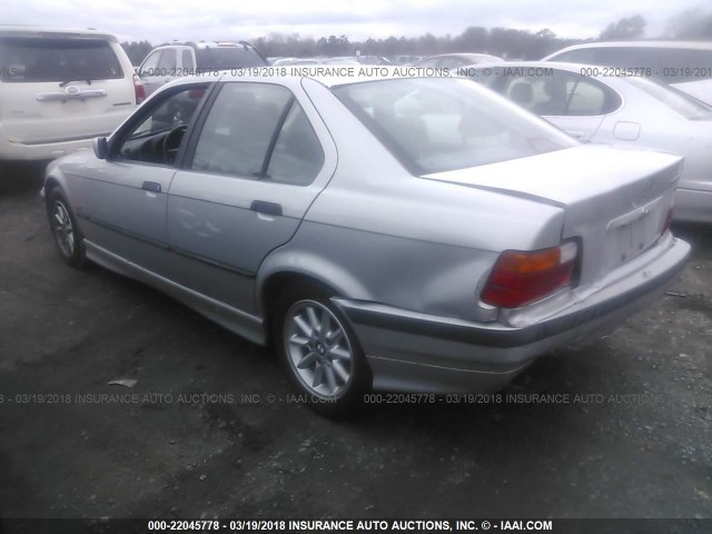 WBACD4322WAV62035 - 1998 BMW 328 I AUTOMATIC SILVER photo 3