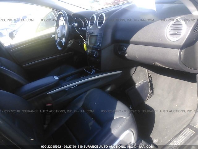 4JGBB8GB4AA603064 - 2010 MERCEDES-BENZ ML 350 4MATIC BLACK photo 5