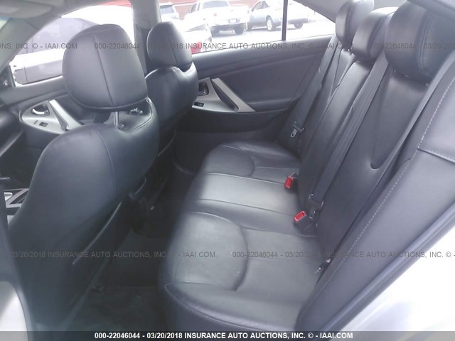 4T1BK3EK8BU625235 - 2011 TOYOTA CAMRY SE/LE/XLE SILVER photo 8