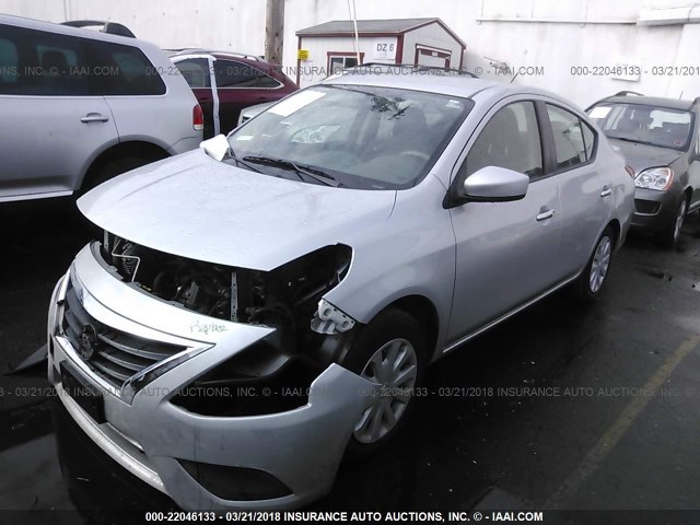 3N1CN7AP4FL867290 - 2015 NISSAN VERSA S/S PLUS/SV/SL SILVER photo 2