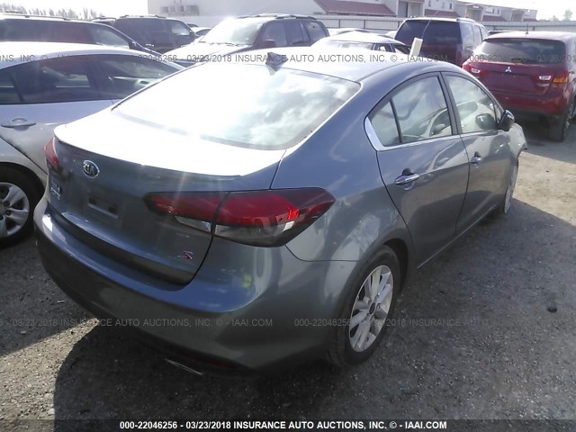 3KPFL4A7XHE068846 - 2017 KIA FORTE LX/S BLUE photo 4