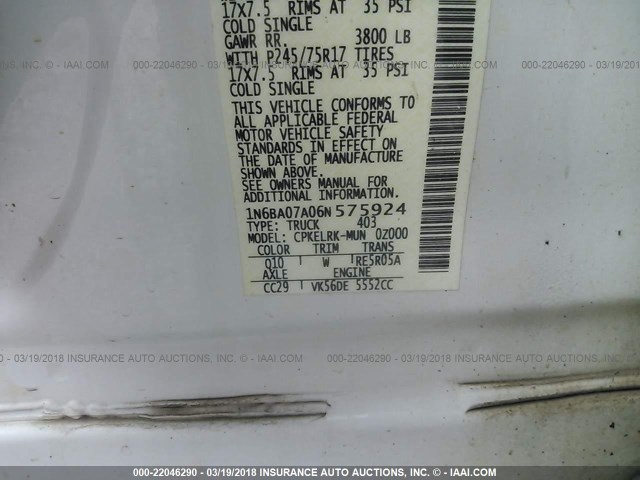 1N6BA07A06N575924 - 2006 NISSAN TITAN XE/SE/LE WHITE photo 9