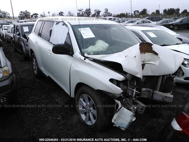 5TDZA3EH7BS010996 - 2011 TOYOTA HIGHLANDER SE WHITE photo 1