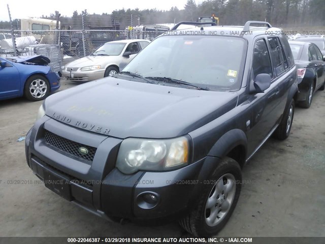 SALNY22205A457782 - 2005 LAND ROVER FREELANDER SE GRAY photo 2