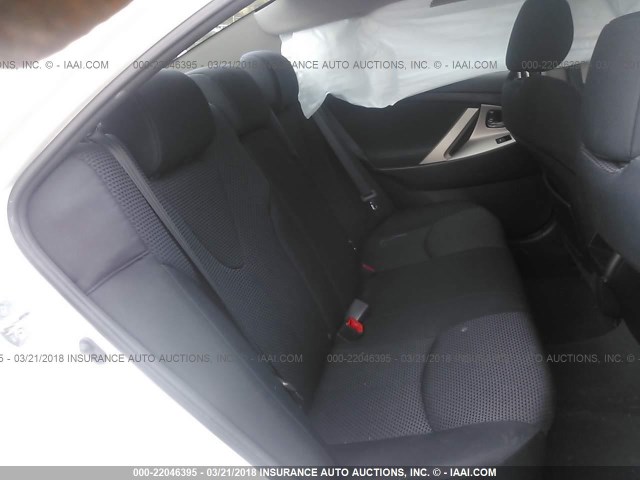 4T1BF3EK5BU637959 - 2011 TOYOTA CAMRY SE/LE/XLE Белый фото 8