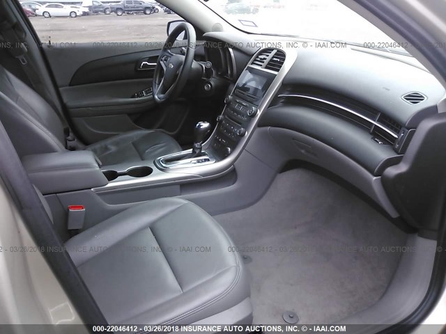 1G11B5SA2DF322393 - 2013 CHEVROLET MALIBU LS ოქროსფერი ფოტო 5
