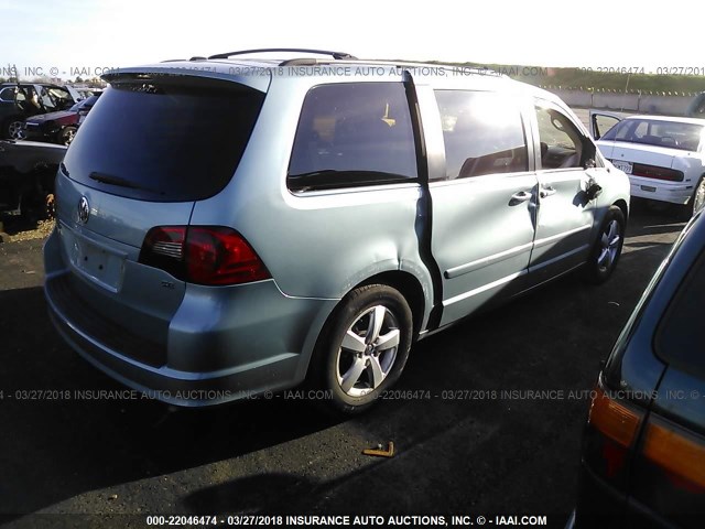 2V8HW34179R555010 - 2009 VOLKSWAGEN ROUTAN SE Light Blue photo 4