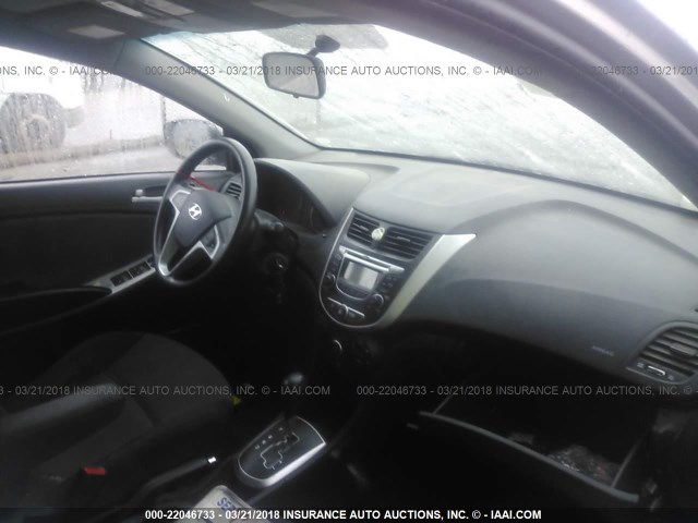 KMHCT5AE5DU117594 - 2013 HYUNDAI ACCENT GLS/GS GOLD photo 5