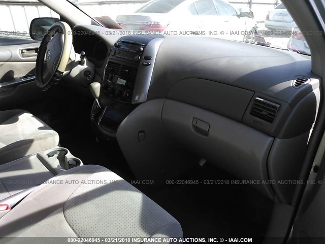 5TDZK23C09S283917 - 2009 TOYOTA SIENNA CE/LE GOLD photo 5