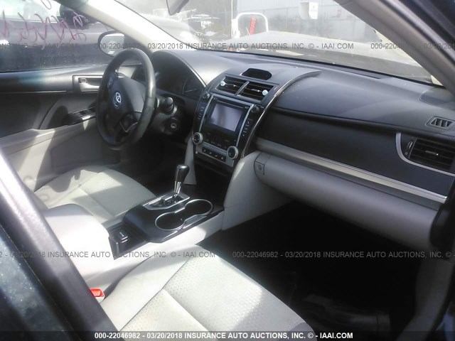 4T4BF1FK4ER371704 - 2014 TOYOTA CAMRY L/SE/LE/XLE 黑色 照片 5