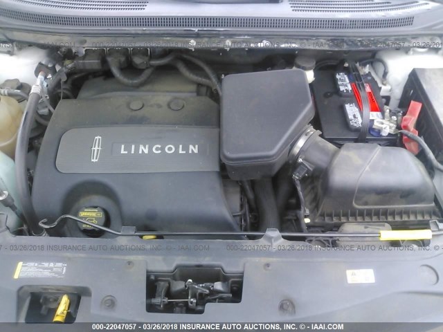 2LMDJ6JK5DBL35938 - 2013 LINCOLN MKX WHITE photo 10