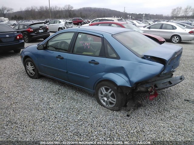 1FAFP3435YW430374 - 2000 FORD FOCUS SE/SE SPORT BLUE photo 3