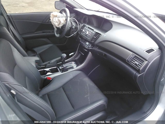 1HGCR2F59GA245435 - 2016 HONDA ACCORD SPORT SILVER photo 5