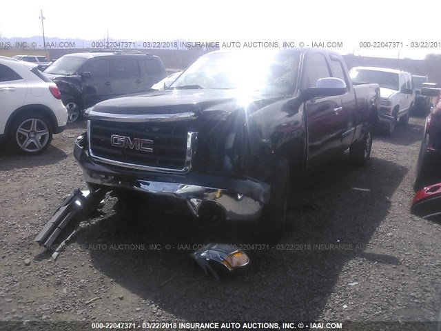 1GTEC19C88Z175135 - 2008 GMC SIERRA C1500 BLACK photo 2