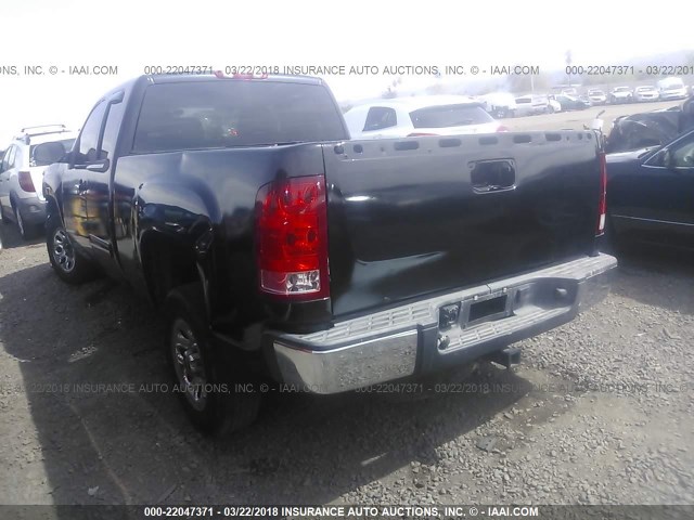 1GTEC19C88Z175135 - 2008 GMC SIERRA C1500 BLACK photo 3