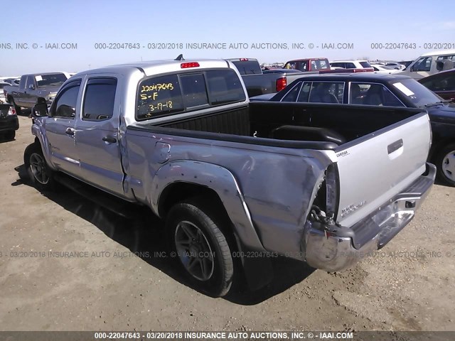 5TFKU4HN7CX002859 - 2012 TOYOTA TACOMA DBL CAB PRERUNNER LNG BED SILVER photo 3