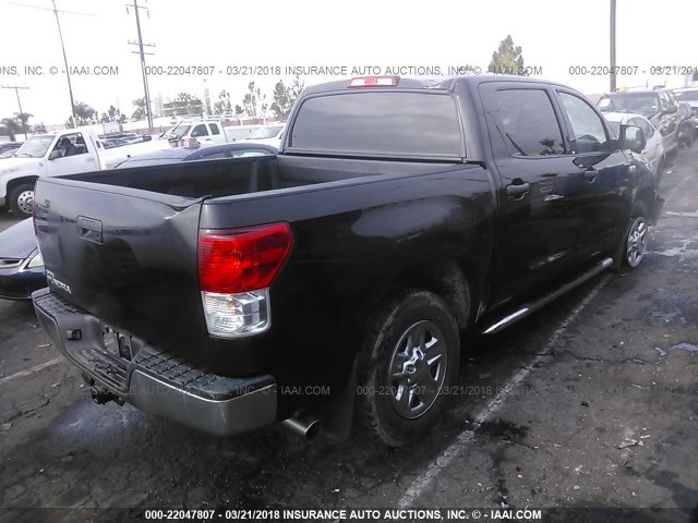 5TFEY5F13CX127607 - 2012 TOYOTA TUNDRA CREWMAX SR5 BLACK photo 4