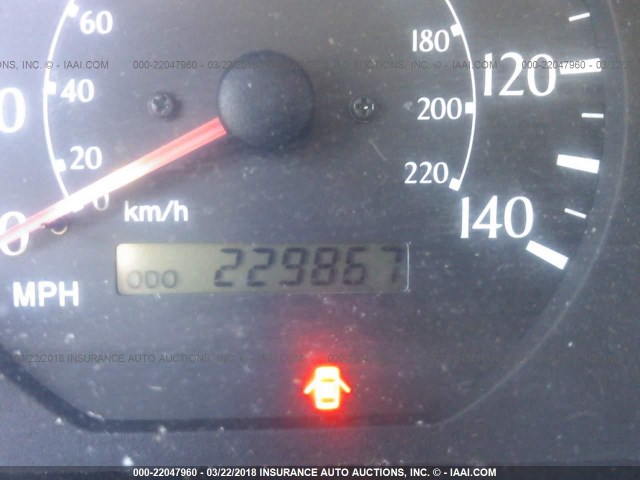 2T1CF22P31C456860 - 2001 TOYOTA CAMRY SOLARA SE/SLE 银色 照片 7