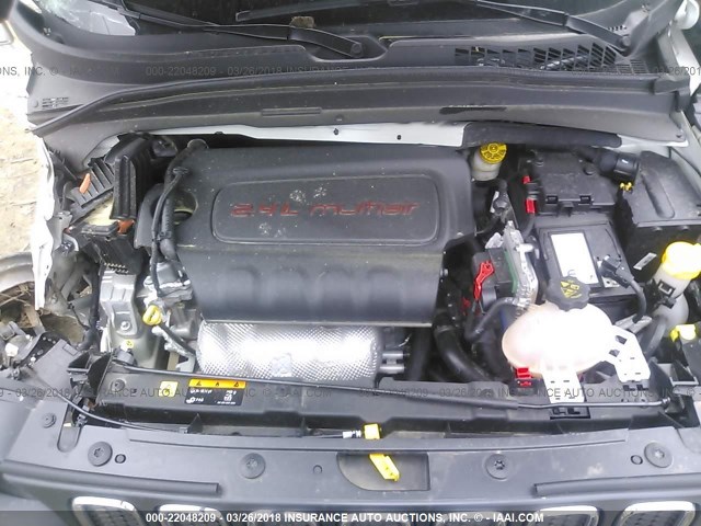 ZACCJAAB5HPE48532 - 2017 JEEP RENEGADE SPORT Սպիտակ լուսանկար 10