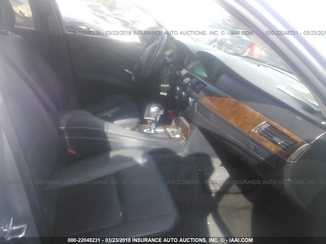 WBANE53537CY05072 - 2007 BMW 525 I GRAY photo 4